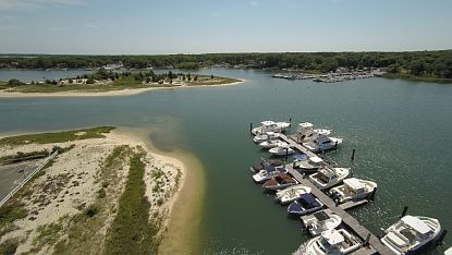 2nd image of 10 Beach Plum Rd