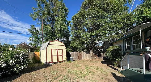 551 Scott St — Photo 3