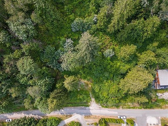 3rd image of 44296 Bayview Rd