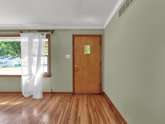 2nd image of 10527 Anson Dr