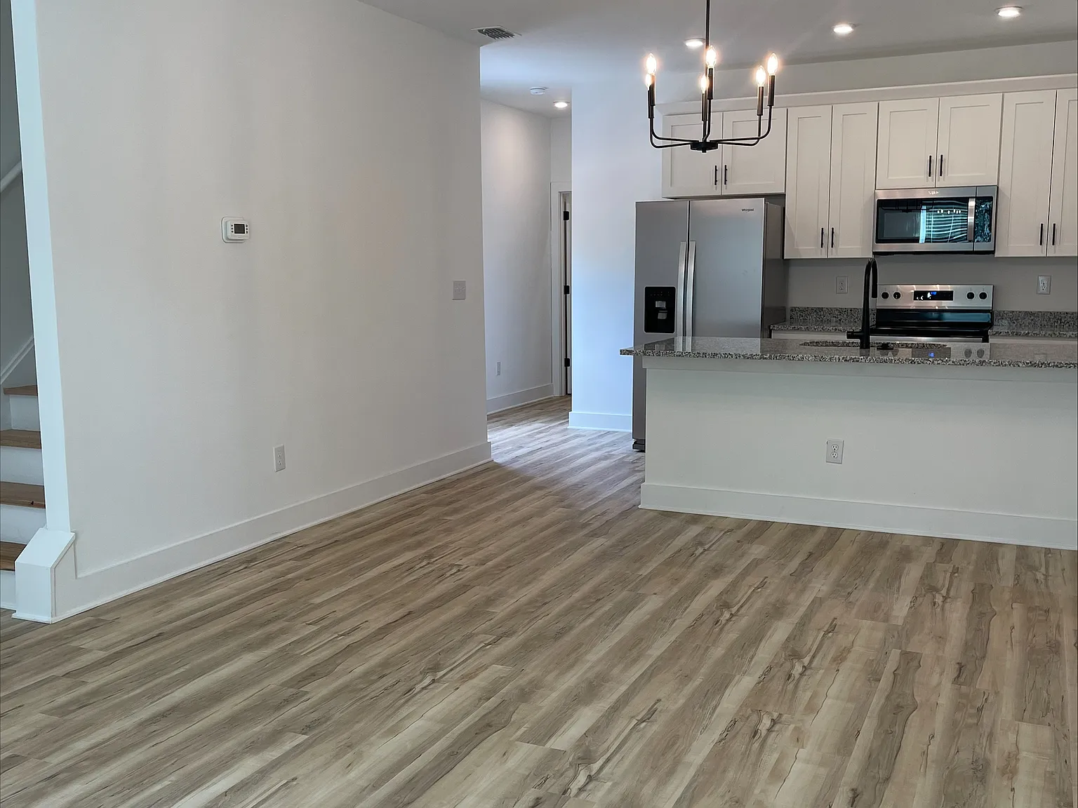 4 bed, 1440 sqft, $1,750 — Photo 2