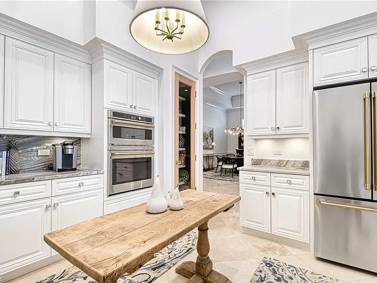 9013 Terranova Dr — Photo 23