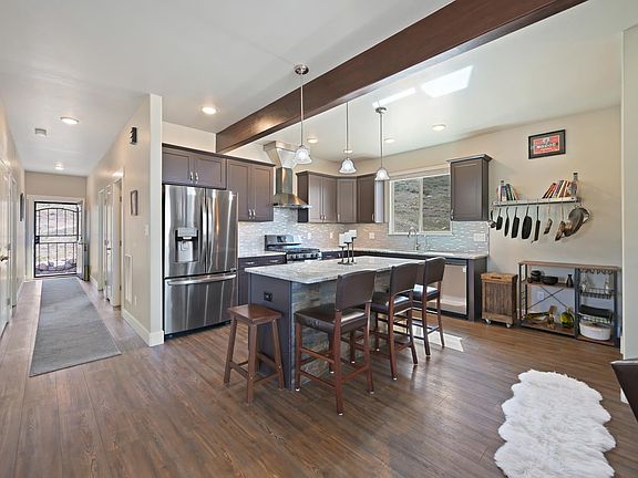4th image of 195 Secret Canyon Ct