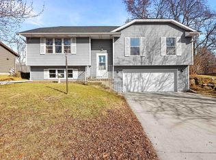 505 S Walker Way, Sun Prairie, WI 53590