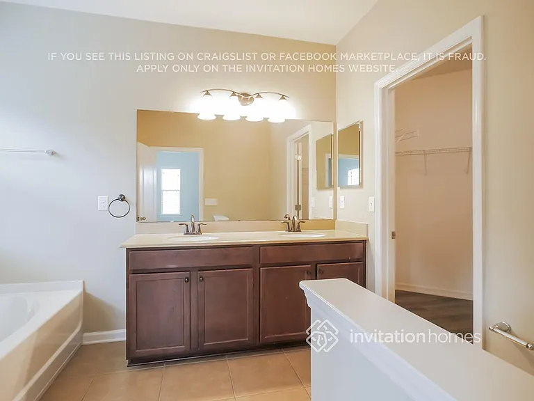 161 Woodfield Ln — Photo 9
