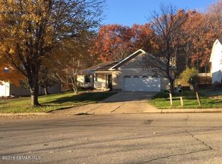 2020 Fox Valley Dr SW, Rochester, MN 55902