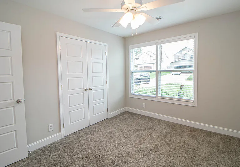 220 King Rd — Photo 17