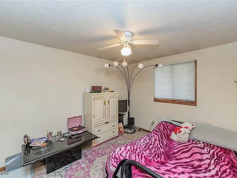 19021 Abby Ave — Photo 35