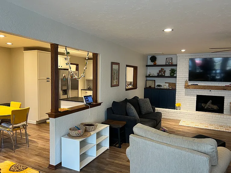 3932 Tamarisk Dr — Photo 6