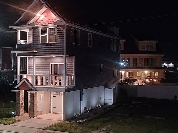 Front & Right Side of Home