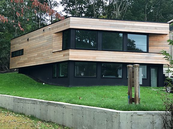 5th image of 62 Long Beach Ln