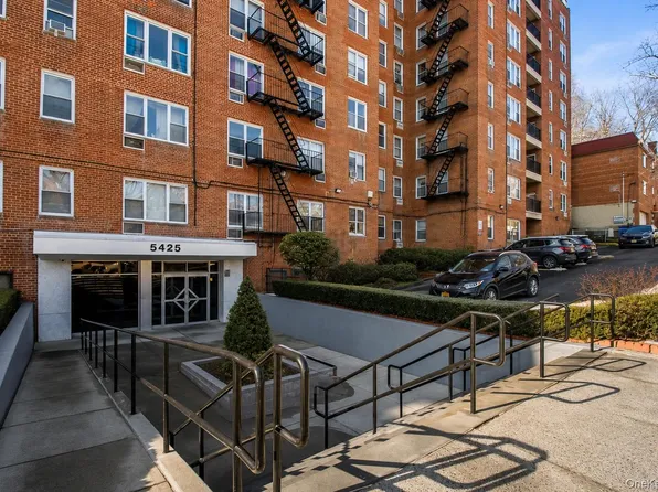 5425 Valles Avenue #3F, Bronx, NY 10471