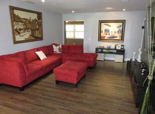 9031 NW 20th St, Pembroke Pines, FL 33024