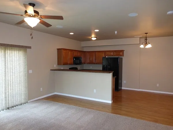 Photo 2 of 9 - 474 Cambria Dr - North Liberty, IA Building Photo - 474 Cambria Dr