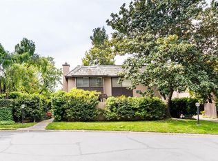 2250 Woodside Ln UNIT 2, Sacramento, CA 95825