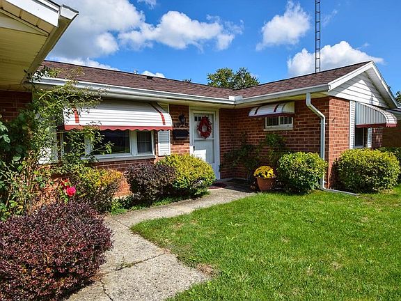 4th image of 1029 Nutmeg Sq N