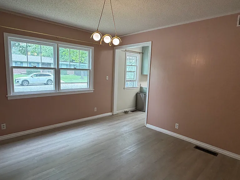 513 N Carrie St — Photo 13