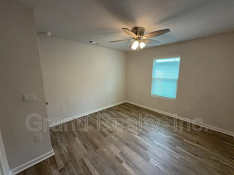 4407 White Cedar Ct — Photo 19