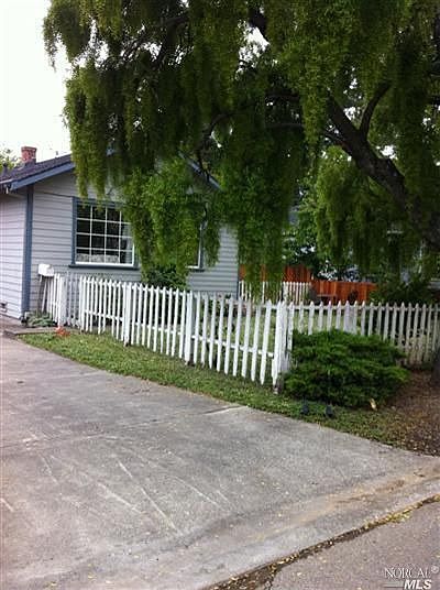 1st image of 10 Grandview Ave