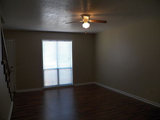 2nd image of 160 Park Cir #A