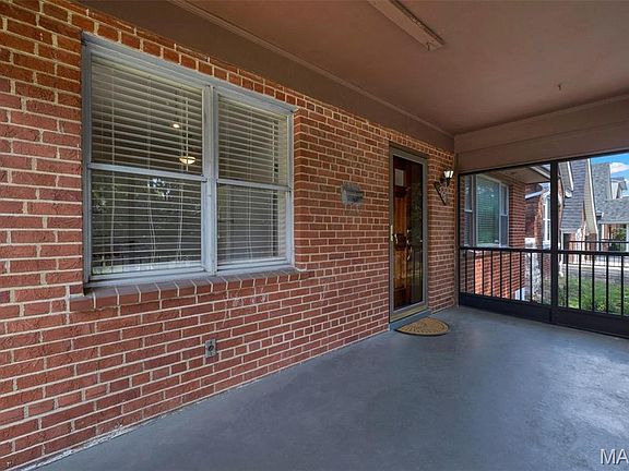 5th image of 5451 Murdoch Ave