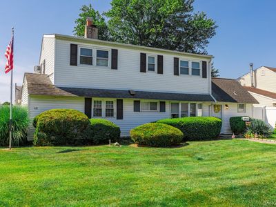 46 Tallow Lane, Levittown, NY, 11756