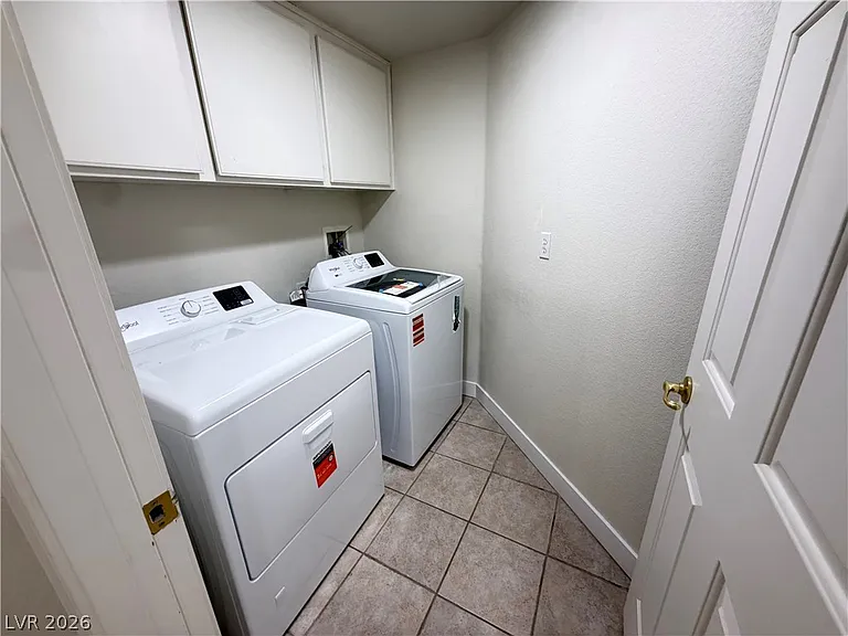 513 Lava Beds Way — Photo 20