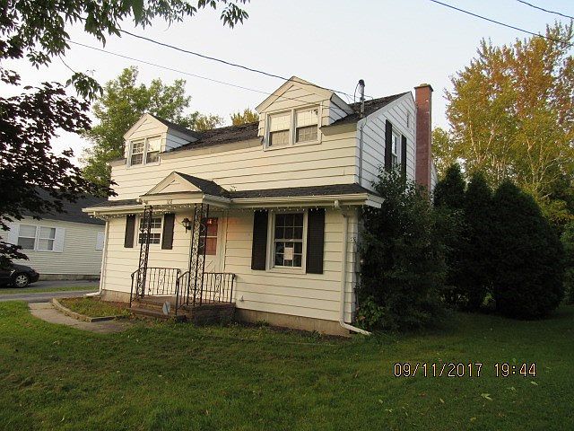 1st image of 168 Jefferson Ave