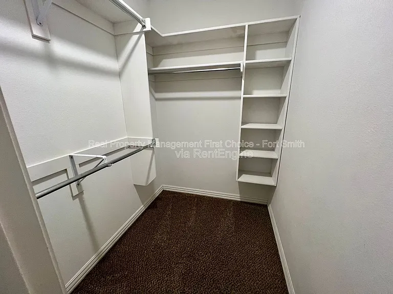 6617 Leightyn Ln — Photo 19