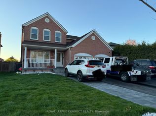533 Gardenview Sq, Pickering, ON L1V 4R7