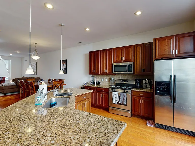 1007 S Dorrance St — Photo 1
