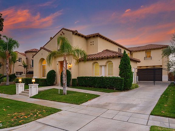 2nd image of 3877 Lilac Canyon Ln