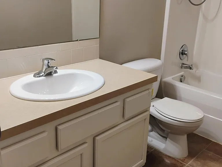 1818 N Nickelton Ct — Photo 18