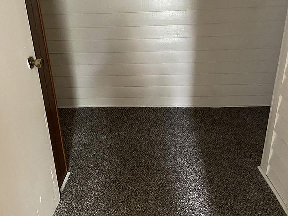 4th image of 205 E Adair St #5