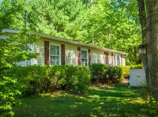 240 Neversink Dr, Port Jervis, NY 12771