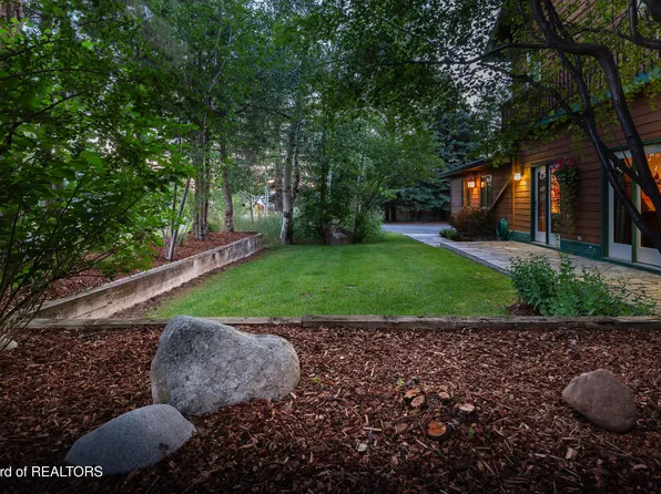 510 & 520 Targhee Towne Rd, Alta, WY 83414