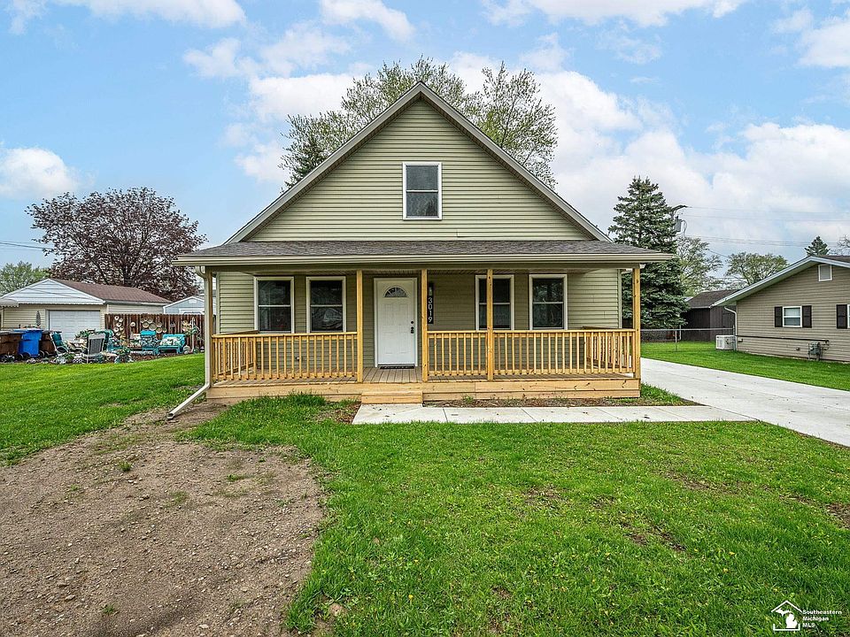 1st image of 3019 8th St