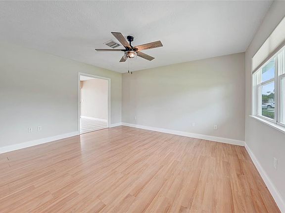 4th image of 8501 Trionfo Ave