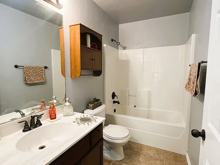 313 Spring Creek Rd — Photo 5
