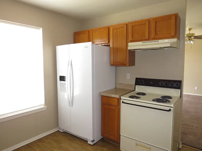 2014 Cedarhill Dr #D — Photo 4