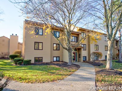 300 Farington Blvd APT 46, Holland, MI, 49423
