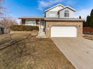 1719 E 2800 N, Layton, UT 84040
