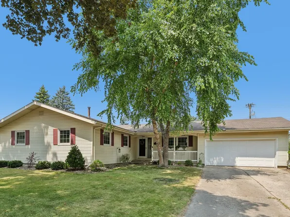 213 E Minnehaha Ave, Portage, WI 53901