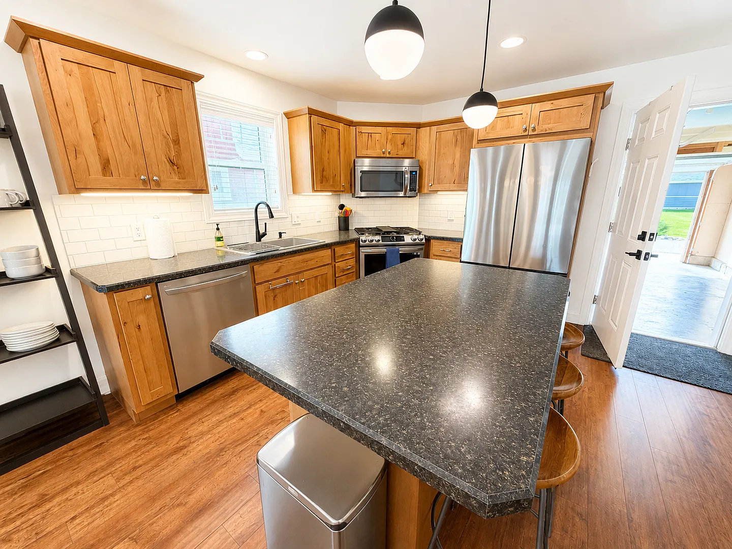 Josephine crossing 4 bedroom cottage — Photo 2