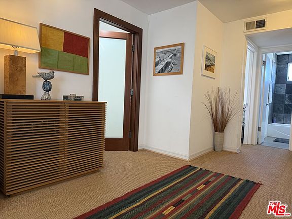 3rd image of 924 5th St APT 10