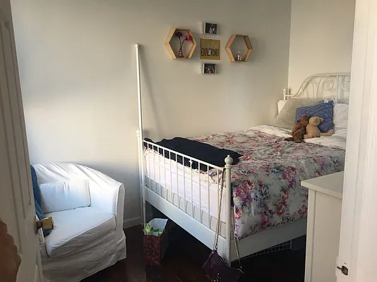 Rented by Avenues Real Estate | media 4