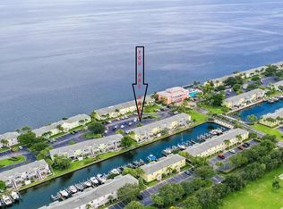 4911 Coquina Key Dr SE APT F, Saint Petersburg, FL 33705