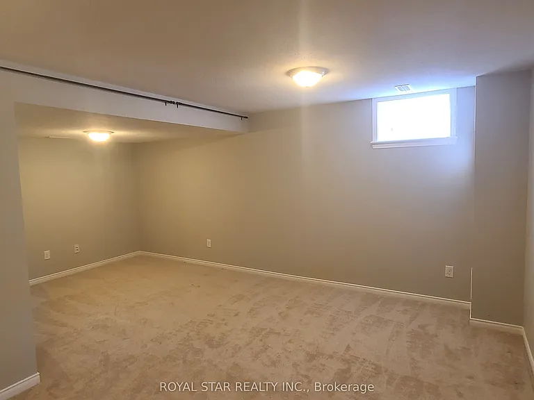 621 Pepperville Cres — Photo 18