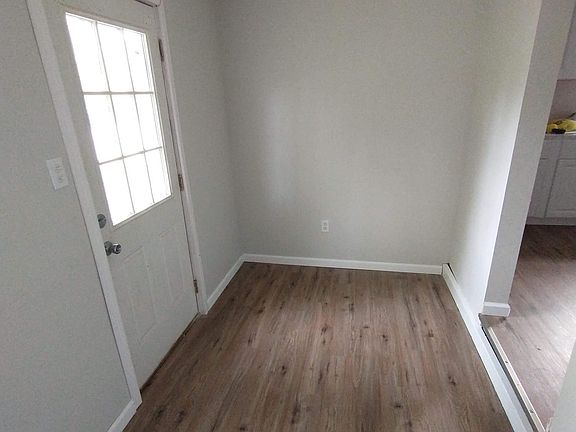 2nd image of 1415 Campbell Ave