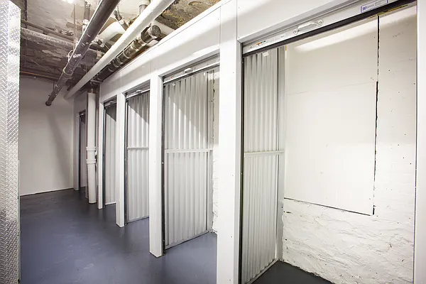 Rented by Compass | media 35